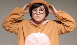 娱乐圈吃瓜喜剧女星是谁,揭秘“吃瓜喜剧女星”背后的故事